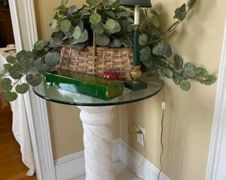 Column with glass top table