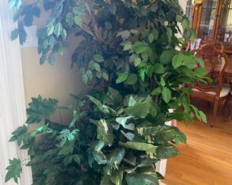 Artificial trees and plants