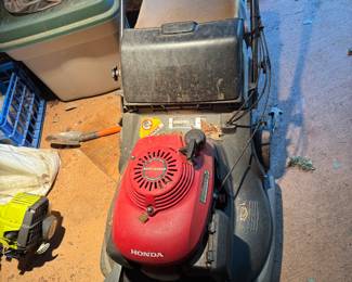 Honda mower with bag
