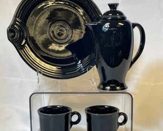 FIESTA 4PC Set Vintage Coffee Pot L, Two Tom Jerry Mugs and a Cake Serving Plate Black