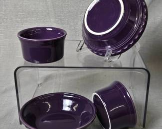 FIESTA 4PC Set Small Pie Dishes Retired and Ramekins Mulberry Retired