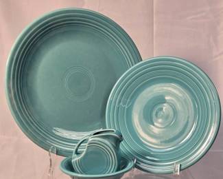 FIESTA 4PC Set Small Fruit Bowl, Medium Large Dinner Plate, Small Disc Pitcher, Turquoise.