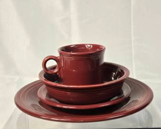 FIESTA 4PC Set 1 M Dinner Plate, 1 S Dinner Plate, 1 S Soup Bowl 1 Coffee Mug, Cinnabar.