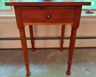 Petite cherry side stand 