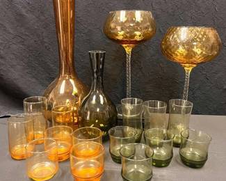 SH456Green And Amber Glassware