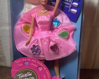 Twirlin Make-up Barbie