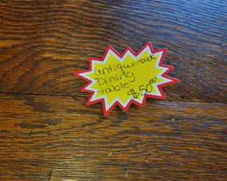 ANTIQUE OAK DINING TABLE $50