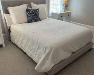 Queen Bed