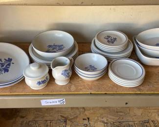 Pfaltzgraff Yorktowne Dishes, Baker Serving White With Blue Flowers