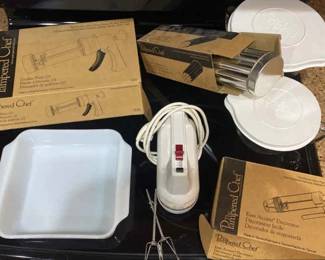 Pampered Chef Baking Kitchen Aid Hand Mixer