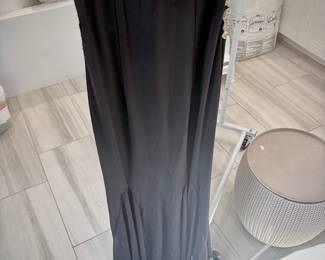 Evening gown - women’s clothes are sized XS-M