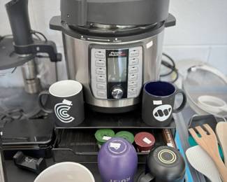Power Quick Pot 6 QUART 37-in-1 Multi-Use Programmable Slow Cooker, Yogurt Maker, Cake Maker, Egg Cooker, Baking, Saute/Sear, Steamer, Hot Pot, Sous Vide and Warmer