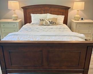 Queen bed - Ethan Allen