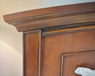 Queen bed - Ethan Allen