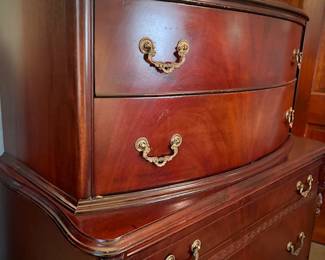 Refinished antique bedroom set - Bureau