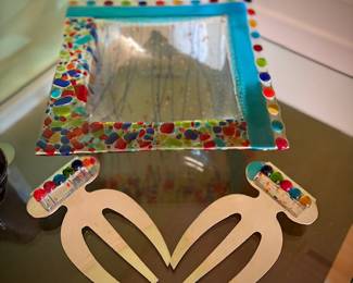 Glass salad bowl set