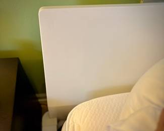 Contemporary king size bed