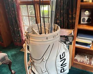 Large ping golf bag