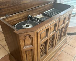 Zenith floor model console radio