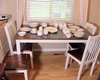 Kitchen Table & 4 Chairs
