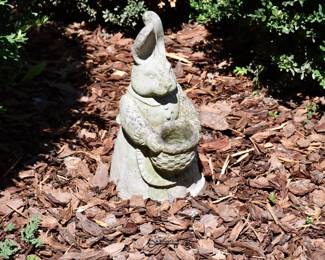 1049Front Yard