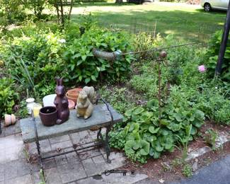 1040Front Yard