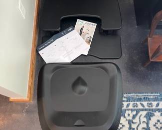 H97 - $100. VariDesk ProPlus 30 Standing Desk. Manual Standing Desk Riser. Goes ON TOP of another desk.