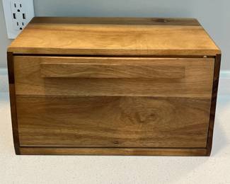 H91 - $12. Bread Box by Threshold.