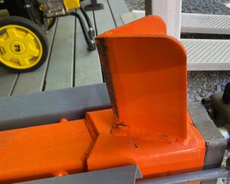 H4 - $200. Yardmax YS0952 Electric Log Splitter. 9 Ton Splitting Force.