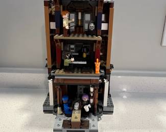 H135 - $100. Harry Pottery Lego 76408. Assembled and placed back in the box.