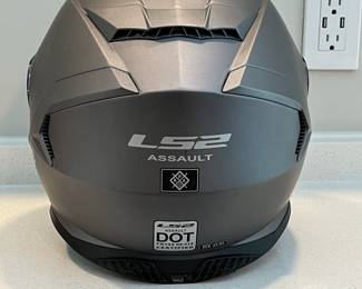H120 - $50. LS2 Helmets. Assault Road Touring. Assault Solid Matte Titanium. Size Medium.