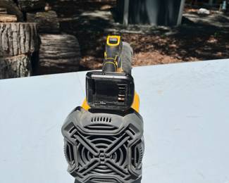H52 - $120. DeWalt Max Axial Blower with Battery & Charger.