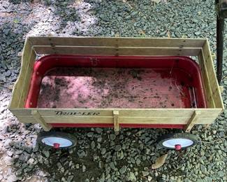H3 - $15. Radio Flyer Wagon with wooden sides. Some rust.