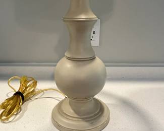 H129 - $20. Table Lamp. 24" tall. Shade is in great condition!