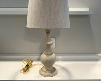 H129 - $20. Table Lamp. 24" tall. Shade is in great condition!