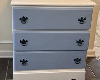 Vintage Wooden Painted Whit & Blue 3-Drawer Chest