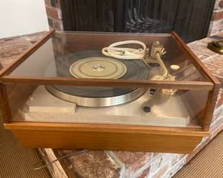 Troubadour vintage record player
Brass arm
In perfect condition