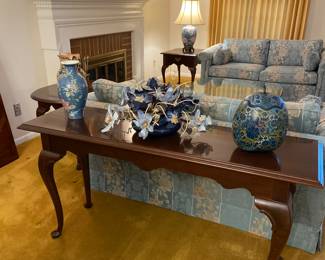 Vintage Ethan Allan sofa table