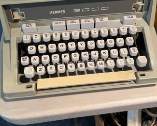 Hermes 3000 Typewriter