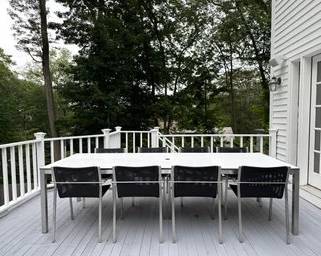 Gloster Kore Contemporary Outdoor Dining set