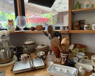 more pottery..