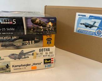Vintage Rare 1 72 Scale Model Kits Aircraft, Gliders Missile Transport