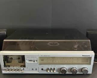 Panasonic Turn Table And Speaker Set