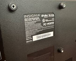 S78 - $25- 22" Insignia TV with remote. Sept 2021. Tested: Working.