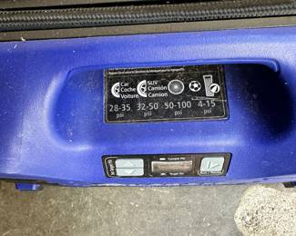 S181 -$35 - Kobalt 12v / 120v Inflator.
