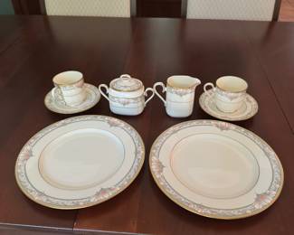 S44 - $175 - Noritake "Barrymore" Bone China 30-Piece Set. 9 Dinner Plates, 5 Salad Plates, 1 Cream, 1 Sugar, 5 teacups, 5 saucers, 4 bread plates. No chips. No cracks. Beautiful set.