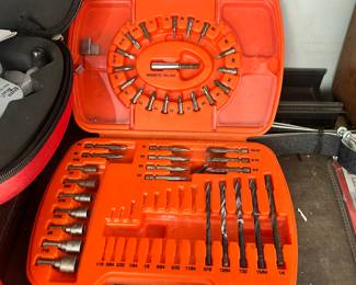 S164 - $15 - Black and Decker Drill Bits. Missing some from the set as seen in photo.