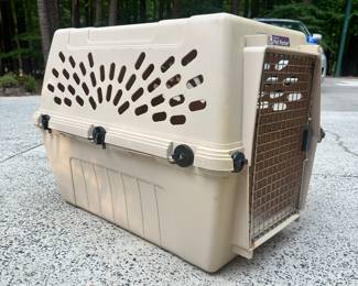 S158 - $40 - Large Dog Crate in Good Condition. 27"T x 24"D x 35"W.