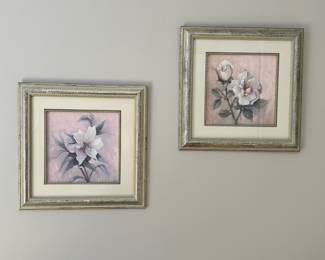 S67 - $20 - 2 Pieces. Flower Wall Decor 14.5" Square