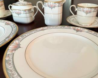 S44 - $175 - Noritake "Barrymore" Bone China 30-Piece Set. 9 Dinner Plates, 5 Salad Plates, 1 Cream, 1 Sugar, 5 teacups, 5 saucers, 4 bread plates. No chips. No cracks. Beautiful set.